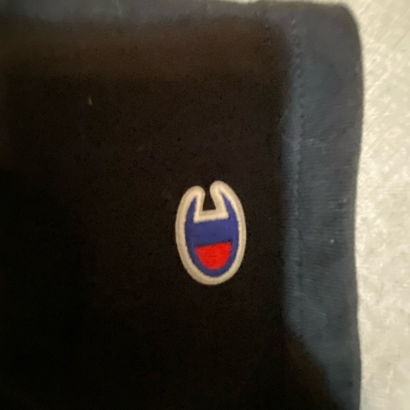 Champion shirt - Picture 2 of 3